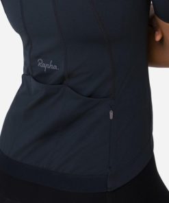 Questquarters.shopb8a2dfcc64 4